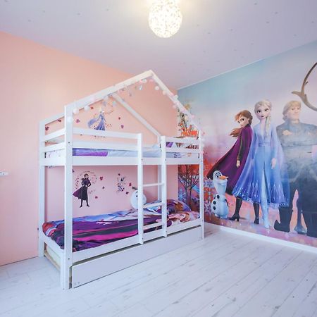 Air-Conditioned Apartment, Walking Distance To Disney - Disney Magical Homes, Paris เซร์ริส ภายนอก รูปภาพ